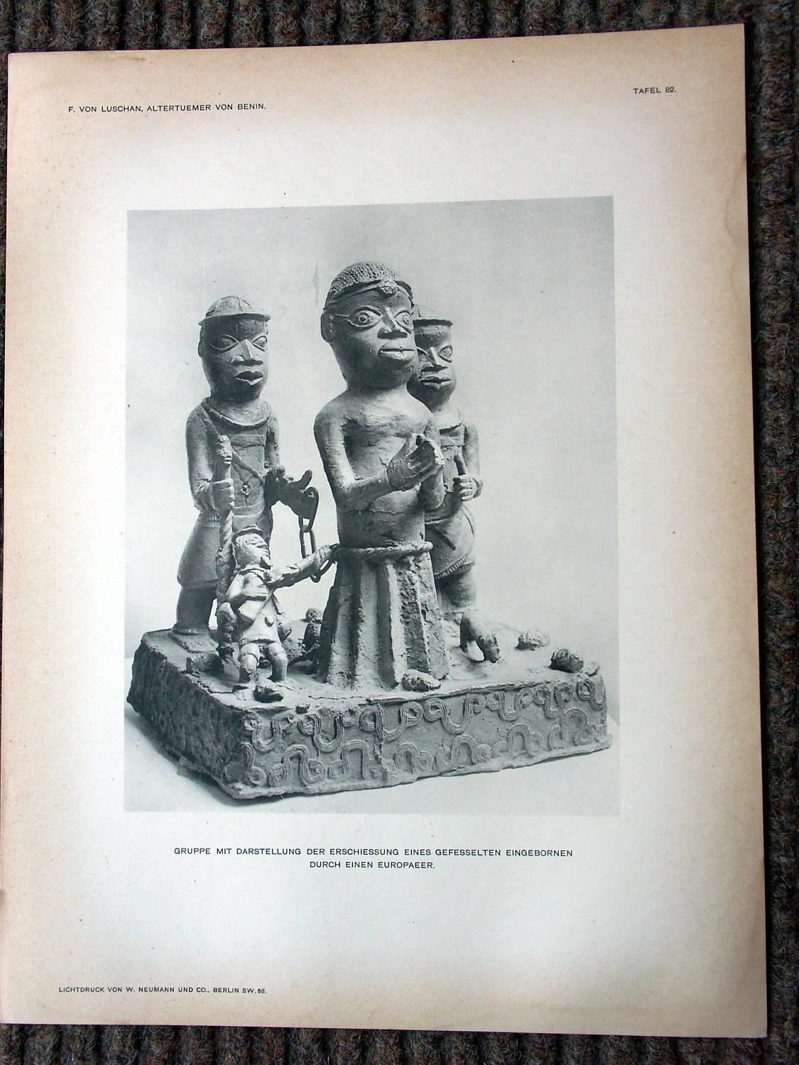 zz-lusc19,tafel 082 benin nigeria,bronze-figur-gruppe hinrichtung durc